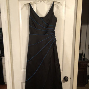 Niki Livas A Lined Prom Dress_Size 6